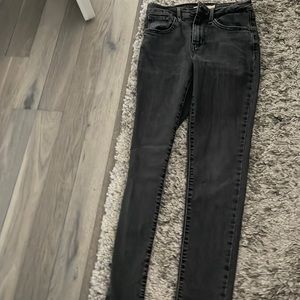 Levi jeans